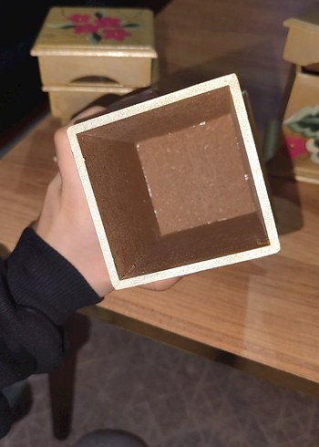 Altın Renkli ahsap Çiçek Desenli Makyaj Organizeri el boyaması - Görsel 3