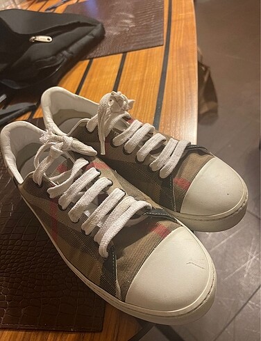 38 Beden Orjinal Burberry Archieve Beige