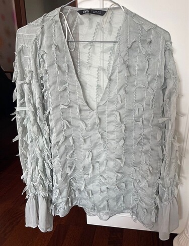 Zara Püsküllü Yarı Transparan Bluz