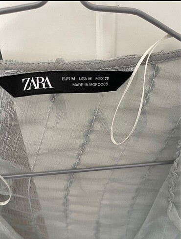 Zara Zara Püsküllü Yarı Transparan Bluz