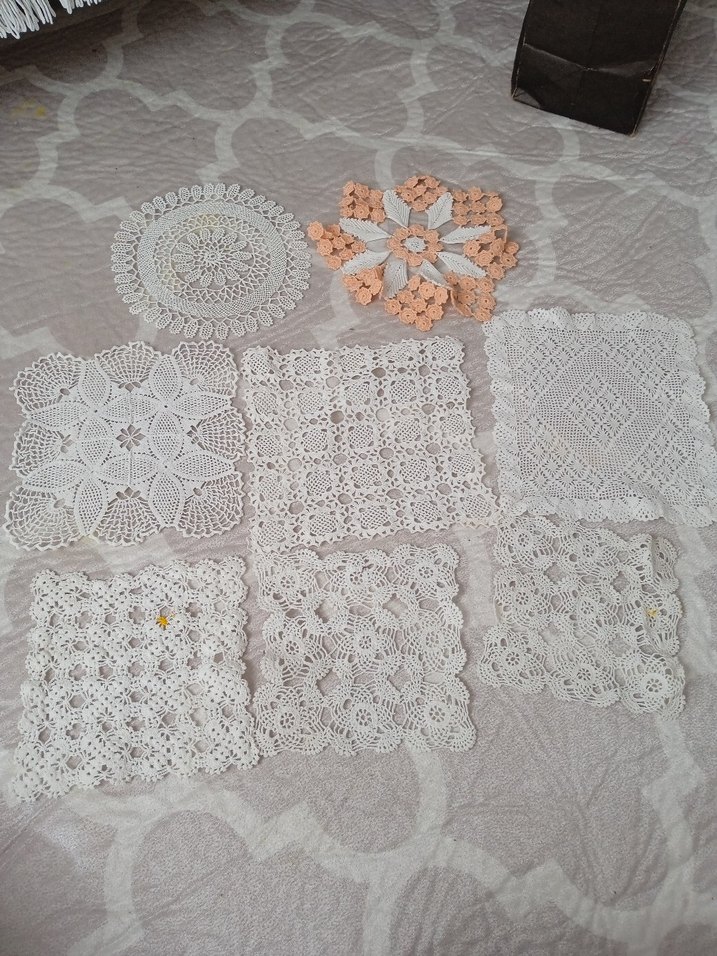 Beyaz İşlemeli El Yapımı Dantel Seti - Görsel 2
