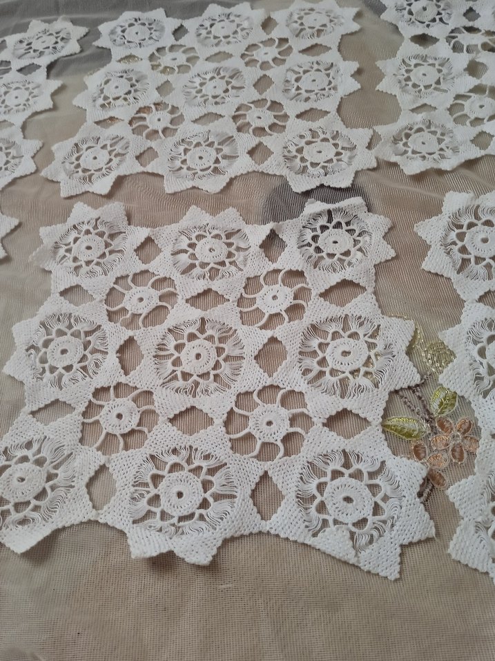 Beyaz İşlemeli Bohem Dantel Örtü - Görsel 2
