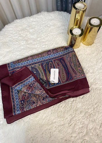  Beden armanda şal