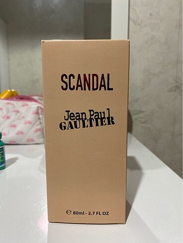 Scandal parfüm
