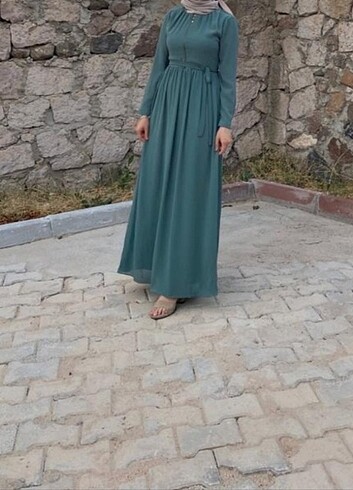 Su yeşili tesettür elbise abiye
