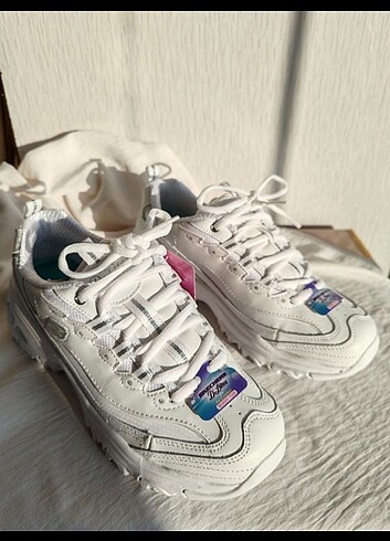 37,5 Beden Skechers beyaz d lites spor ayakkabı