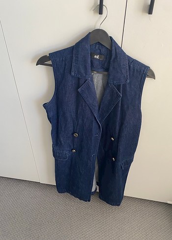Kadın Kolsuz Lacivert Denim Ceket