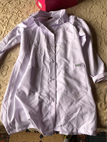 Beyaz eczacı önlüğü - Görsel 3