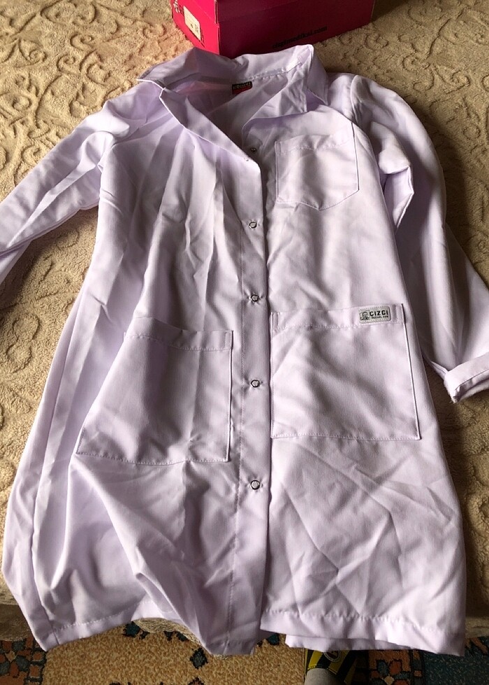 Beyaz eczacı önlüğü - Görsel 3