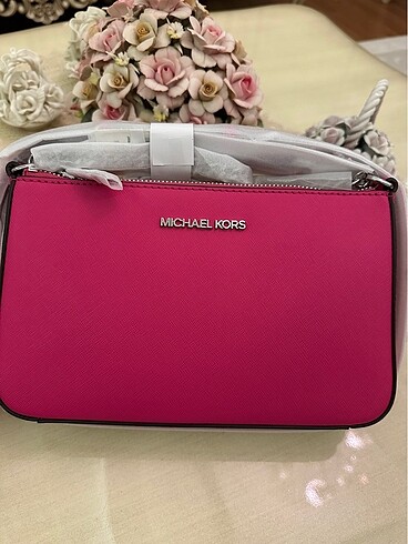 Micheal Kors Saffiano Leather