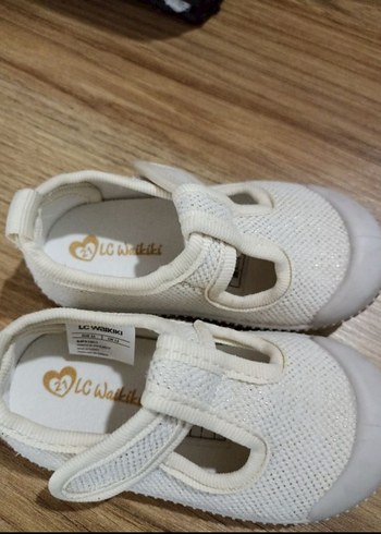 Beyaz Kız Bebek Ayakkabısı 21 numara - Görsel 3