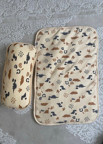 Kahverengi Dinozor Desenli Çocuk Uyku Minderi - Görsel 3