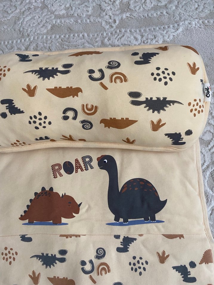 Kahverengi Dinozor Desenli Çocuk Uyku Minderi - Görsel 2