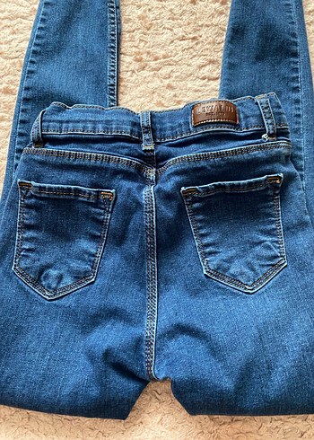 Kadın Mavi Sıkı Kesim Midi Kot Pantolon - Görsel 3