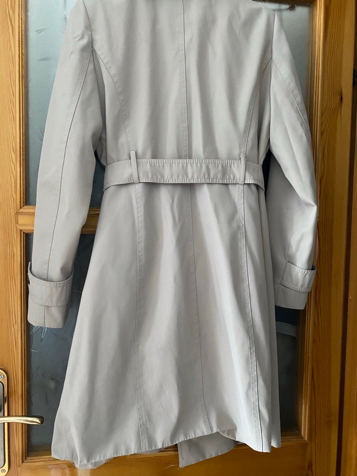 Bej Kadın Uzun Düğmeli Trençkot - Görsel 4