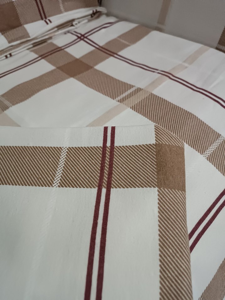 Beyaz Kareli Nevresim seti - Görsel 2