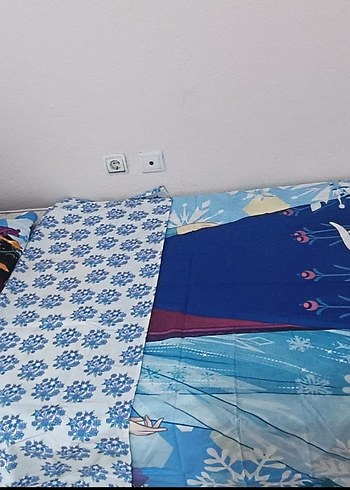 Beden Renkli Baskılı Mavi Polar Nevresim Takımı