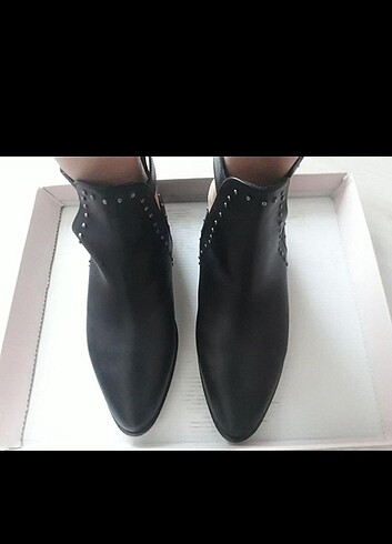 Elle kadın siyah bot - Görsel 8