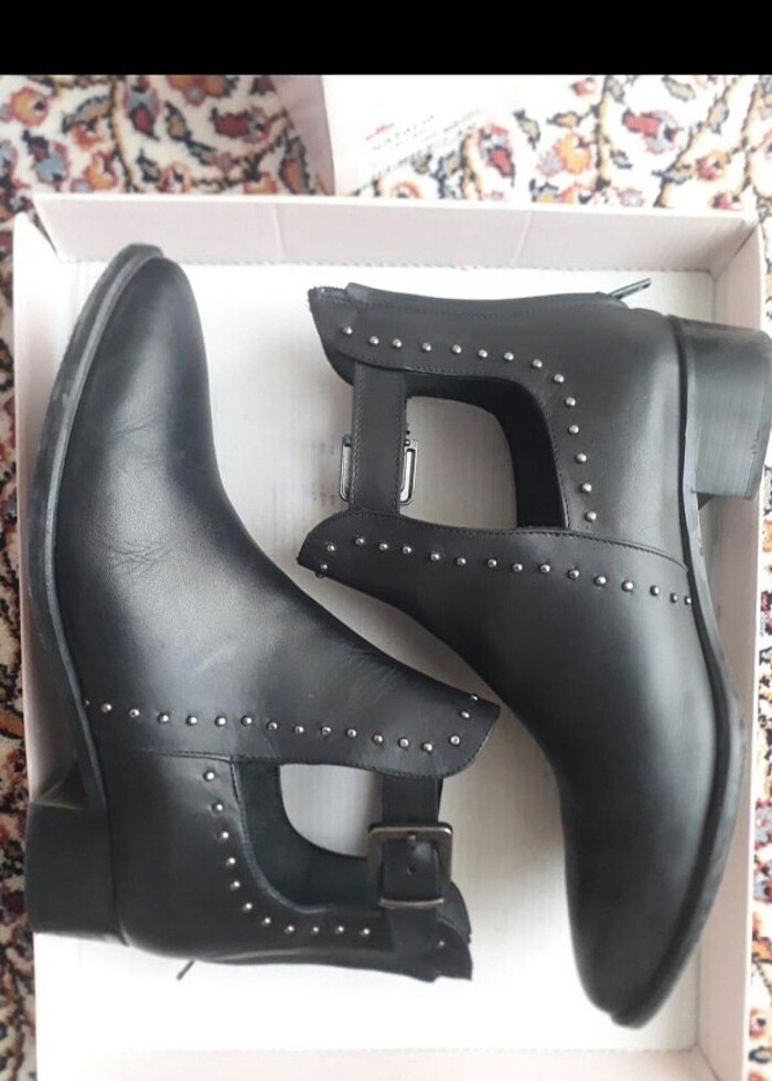 Elle kadın siyah bot - Görsel 2