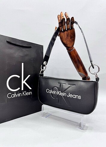 Calvin klein Ölçüler 13 x 27 cm 