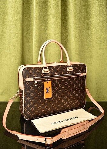 Louis Vuitton evrak 