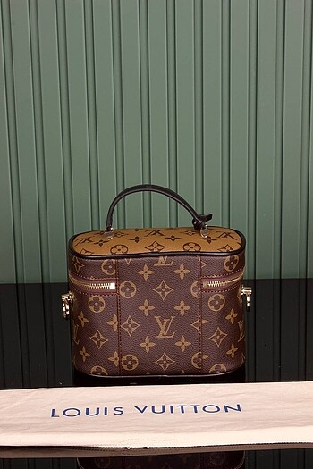 Beden kahverengi Renk Louis Vouitton VANITY PM