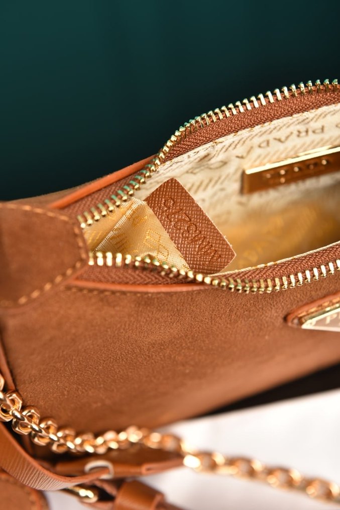 Prada mukti çanta - Görsel 3