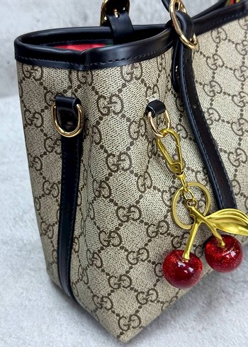 Gucci - GG EMBLEM TOTE BAG - Görsel 4