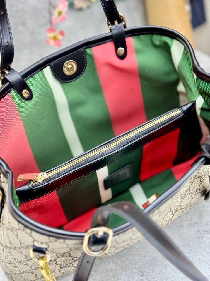 Gucci - GG EMBLEM TOTE BAG - Görsel 3