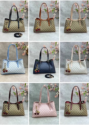 Gucci - GG EMBLEM TOTE BAG - Görsel 4