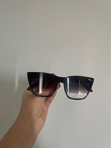 Vogue Eyewear Atasunoptikten aldım Quay marka siyah güneş gözlüğü