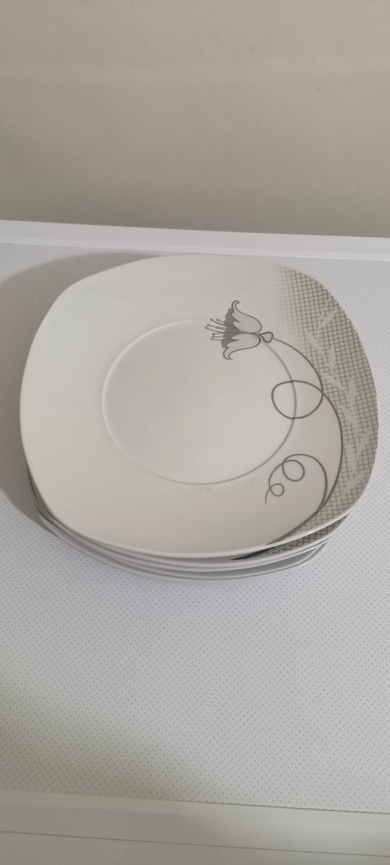 Beyaz ve Gri Desenli  6 adet servis Tabağı Seti - Görsel 2