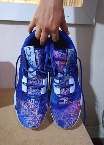 Renkli Bağcıklı ve Cırt Cırtlı Basketbol Ayakkabısı
