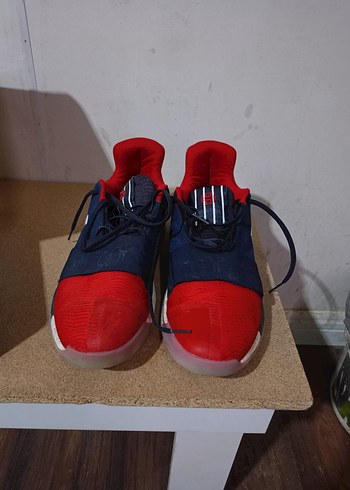 tek ebat Beden Kırmızı Siyah Basketbol Ayakkabısı Velcro