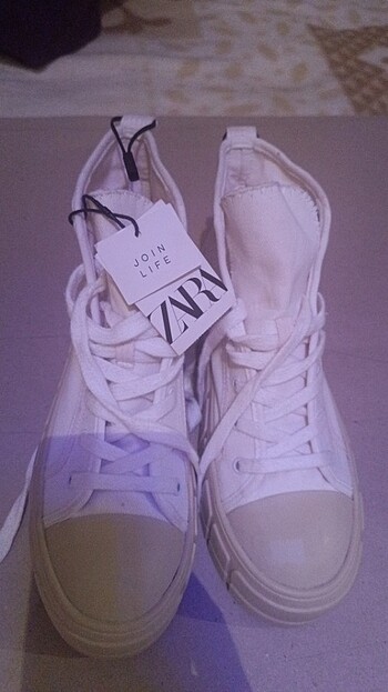 Zara Zara konvers
