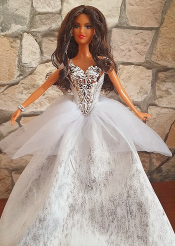 barbie yılbasi bebegi