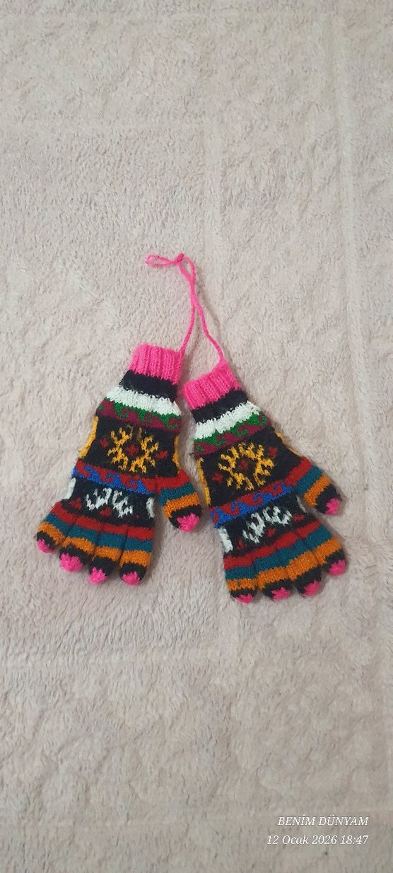 Renkli Desenli Örgü süs eldiven - Görsel 2