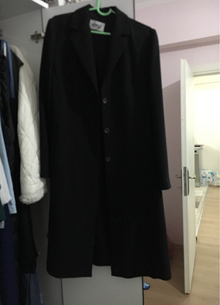 Siyah Uzun Kalın Ceket