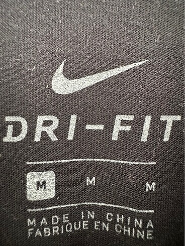 m Beden siyah Renk NIKE Dri Fit Sporcu Kıyafeti Kolları Taytlı