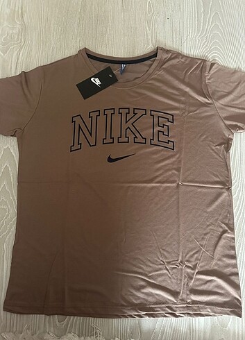 Nike Tişört 