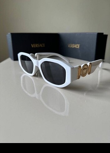  Beden beyaz Renk Versace güneş gözlüğü 