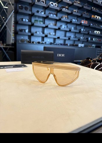 Dior Şeffaf Mavi Kadın Güneş Gözlüğü