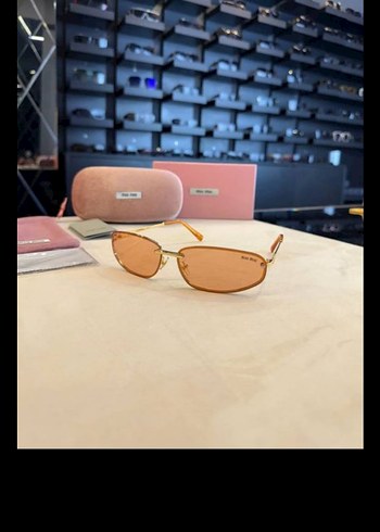 Bej Minimalist Kadın Güneş Gözlüğü - Görsel 2