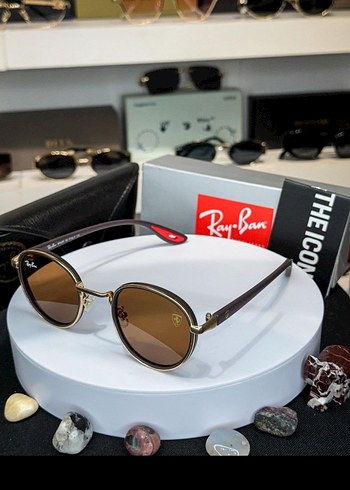 Ray Ban