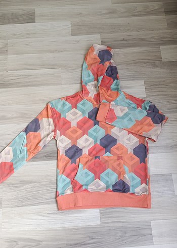 Renkli Kapüşonlu Kadın Sweatshirt