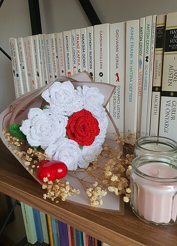  Beden Örgü Çiçek Buketleri