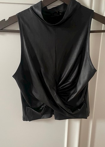 Drapeli Siyah Deri Yüksek Yaka Kolsuz Bluz - Görsel 6
