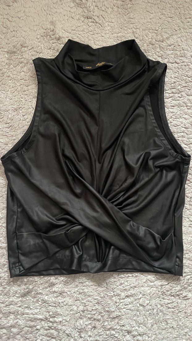 Drapeli Siyah Deri Yüksek Yaka Kolsuz Bluz - Görsel 2