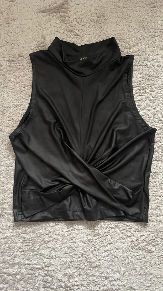 Drapeli Siyah Deri Yüksek Yaka Kolsuz Bluz - Görsel 3