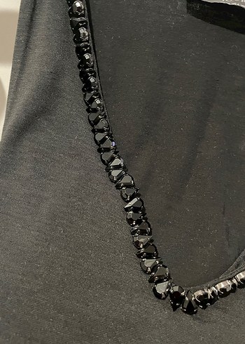 Taş Detaylı Siyah V Yakalı Kadın Bluz - Görsel 5